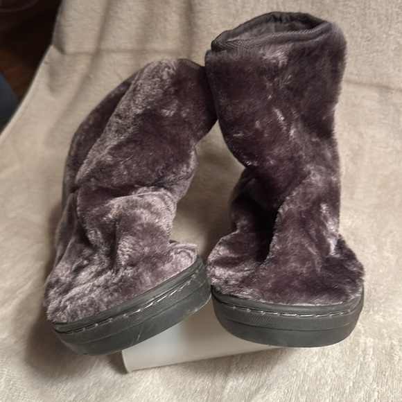 Gray fuzzy slipper boots XL/W 11 NWOT Unbranded - Picture 5 of 7